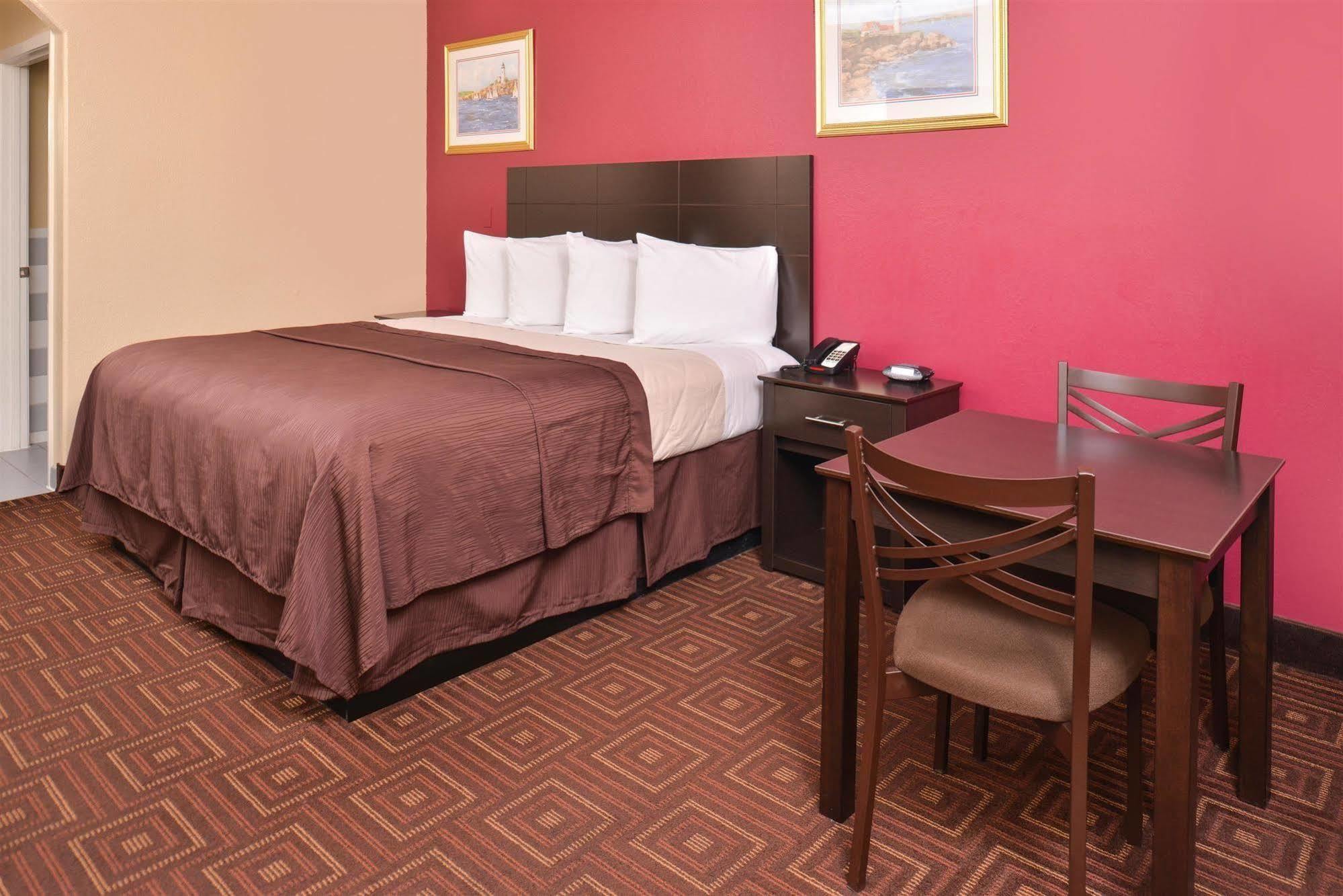 Americas Best Value Inn-Baytown Esterno foto